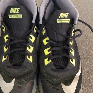 Nice Pair of Nike Devosion Sneakers Boys Size 7